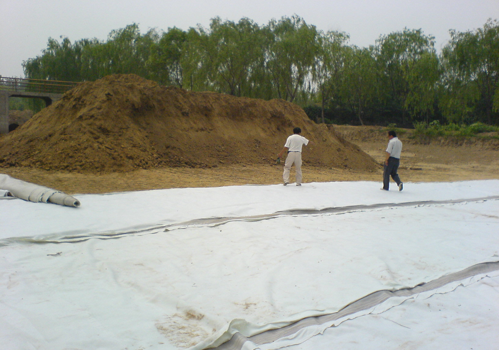 工程實驗如何模擬土工膜的受力狀態？